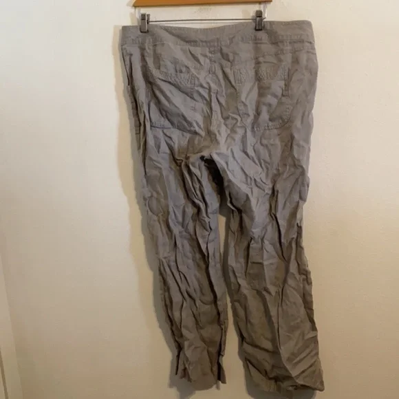INC INTERNATIONAL CONCEPTS SOLID GREY PANTS SIZE 16